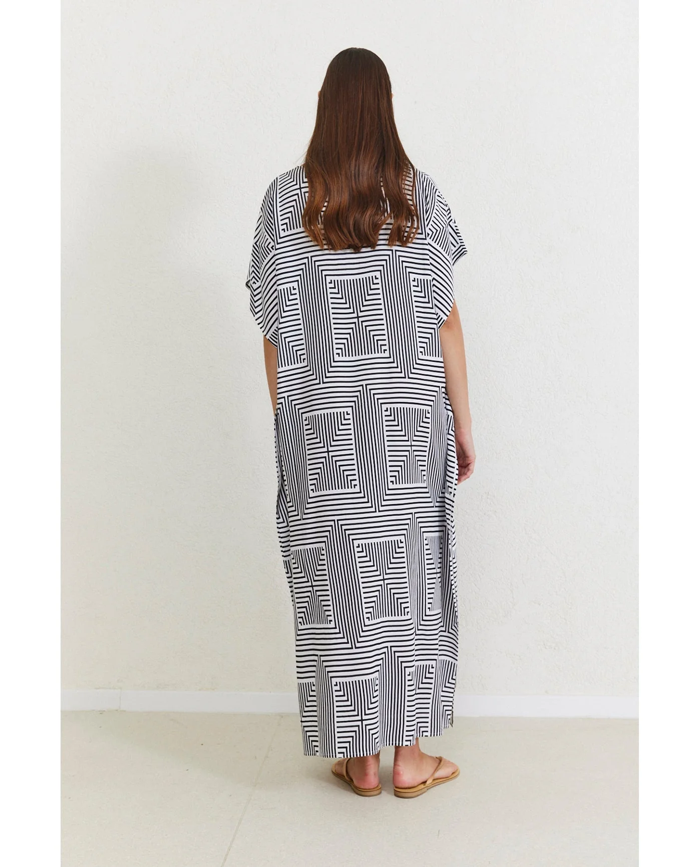 Liora Kaftan Cover-Up - Image 4