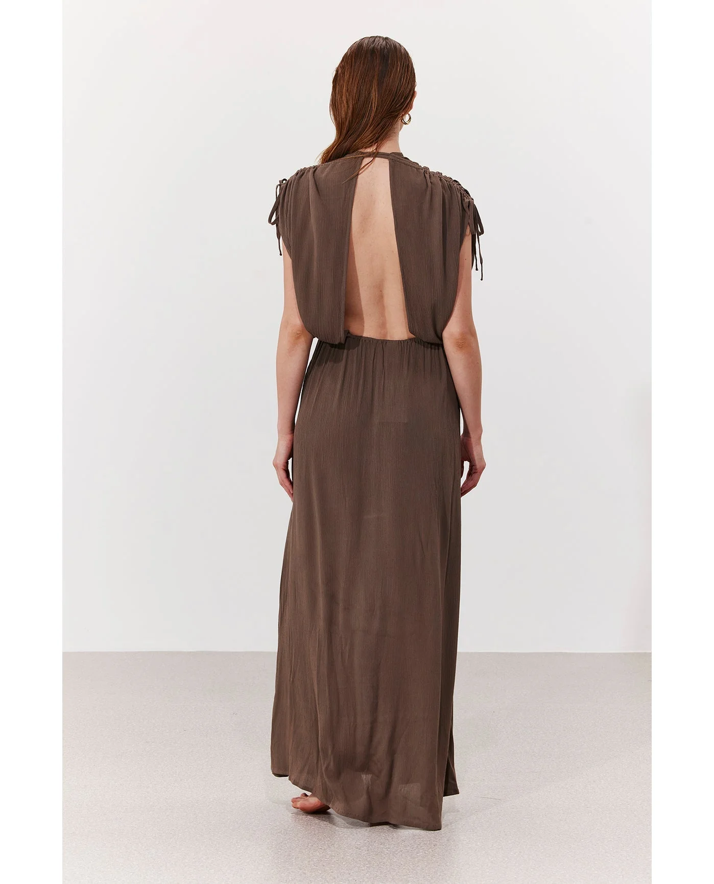 Solena Crêpe V Neck Open Back Midi Dress Cover-Up - Image 2